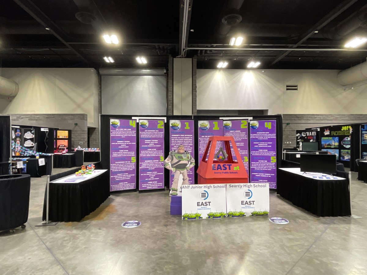 A Super Booth - Ahlf JHS _ Searcy HS